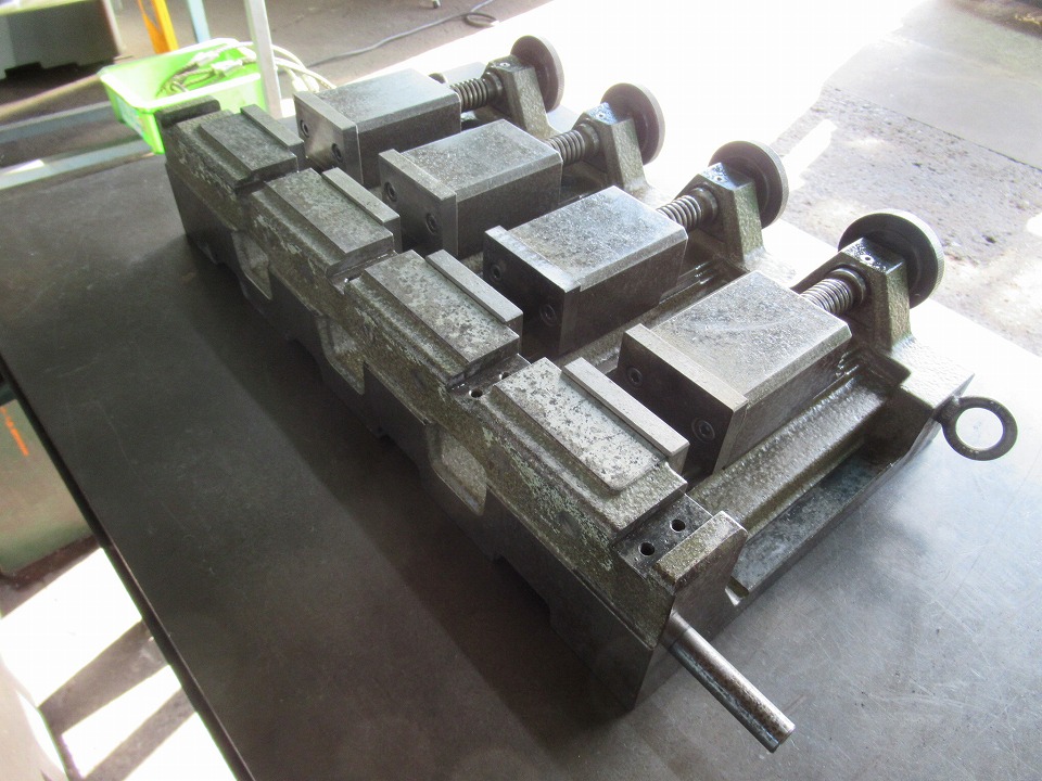 4連バイス/津田駒工業 /VM-75/￥80,000 | 工具在庫 | 中古機械買取